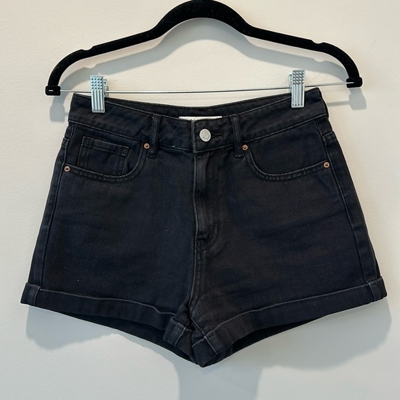 PacSun Pants - PacSun High Rise Black Demin Jean Shorts size 25 Like New No Flaws So Flattering